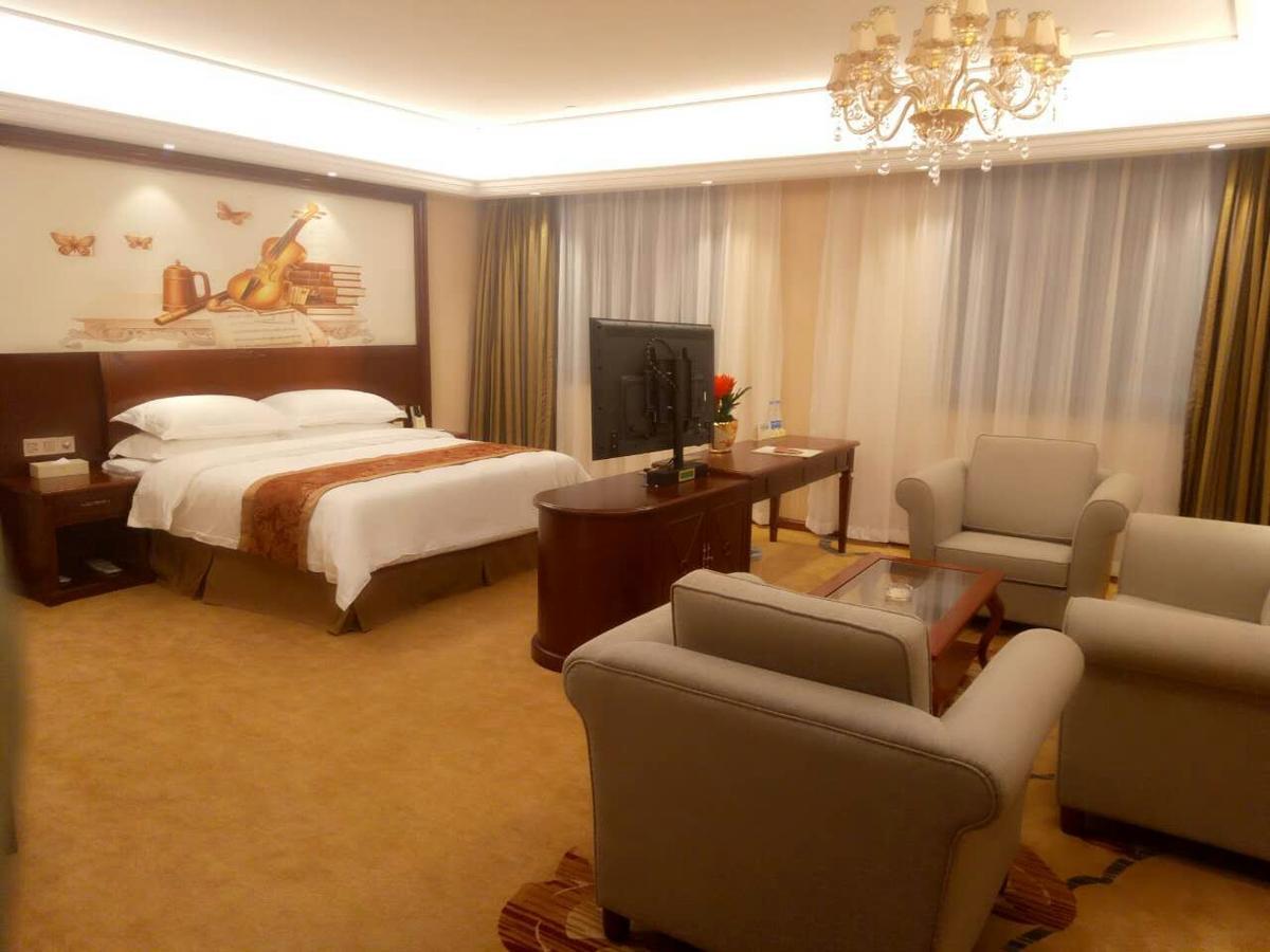 Vienna Hotel Zhongshan Guzhen Town Center Exterior photo